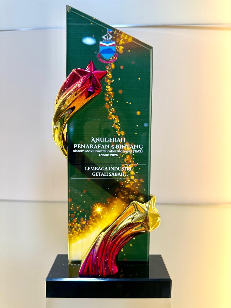 ANUGERAH PENARAFAN 5 BINTANG